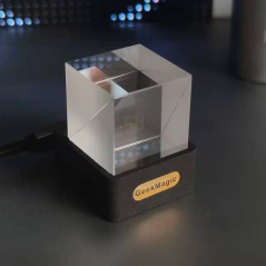 Cube holographique connecté